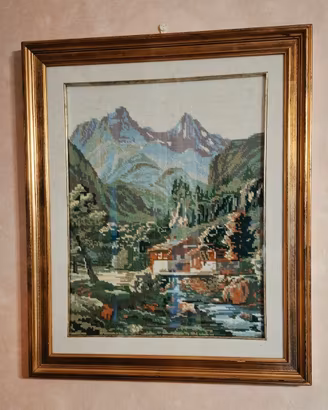Quadro ricamato a mano – Paesaggio di montagna
