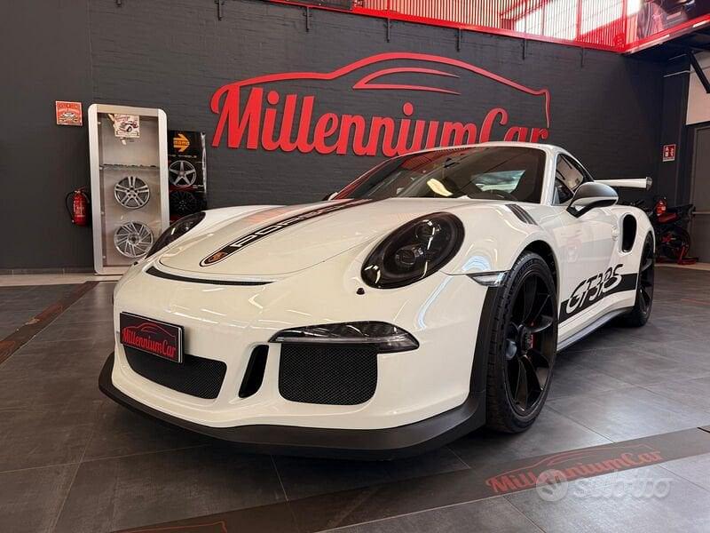 Porsche 911 (992)
