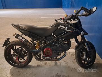 Ducati Hypermotard 1100