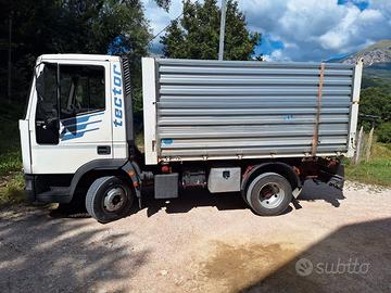 Iveco 75 12