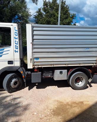 Iveco 75 12