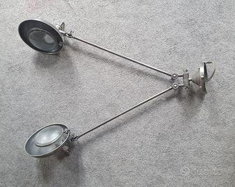 Lampada in metallo stile industriale  due braccia