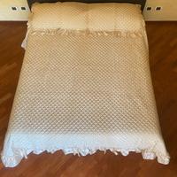 Copriletto Matrimoniale in raso Beige