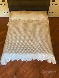 Copriletto Matrimoniale in raso Beige