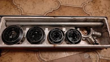 Filiera manuale per tubi