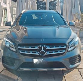 MERCEDES GLA