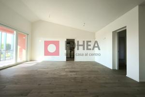 NUOVA COSTR. TRICAMERE CON AMPIO TERRAZZO-RIF.USB3