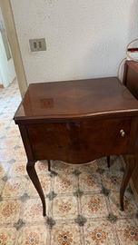 macchina da cucire con mobile 