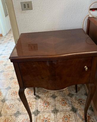 macchina da cucire con mobile 