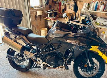 Benelli TRK 502 x