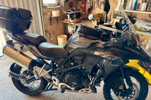Benelli TRK 502 x