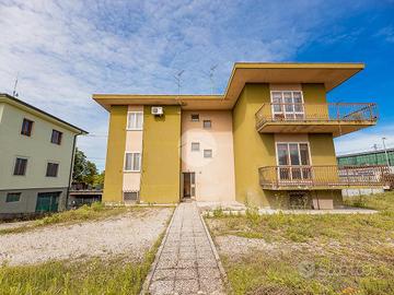 PORZIONE DI BIFAMILIARE A SONA