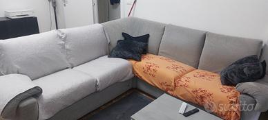 Divano 5 posti grigio  