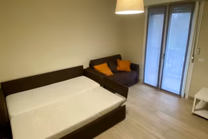 3 camere da letto 1 bagno Solo stanza