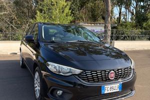 Fiat Tipo 1.4 4 porte Easy