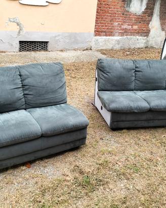 divano letto in velluto verde