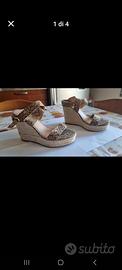 Scarpe con tacco