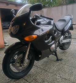 Suzuki GSX 750 F