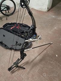 Arco Compound Hoyt Contender Elite e accessori
