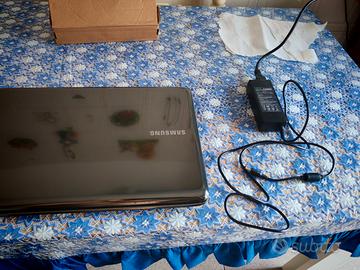 pc portatile laptop Samsung 
