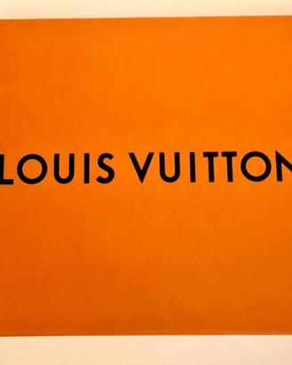 Louis Vuitton scatola
magnetica