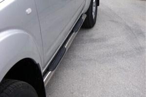 Nissan Navara D40 Pedane tubolari o piane inox
