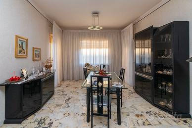 Grande appartamento di 174 mq con garage