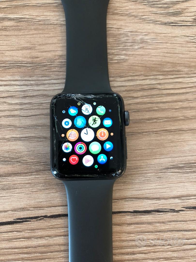 Apple watch 3 sales usato subito