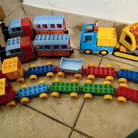 Lego Duplo pista treno e vari pezzi 