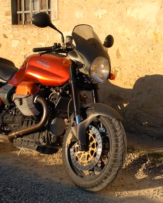 Moto Guzzi v11 sport Rosso Mandello