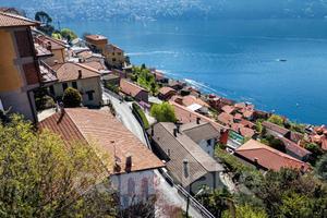 Villa di 220 m² con 5 locali e box auto doppio a C