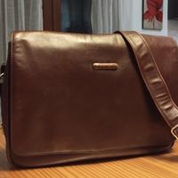 Borsa tracolla Piquadro in pelle marrone