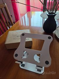 Supporto per tablet e laptop