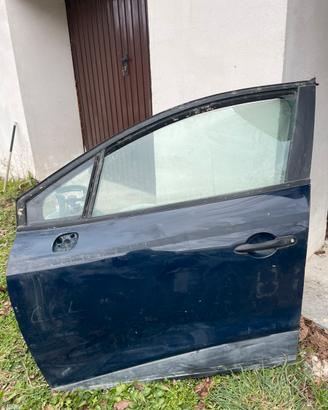 Sportello anteriore sinistro clio 4 2018