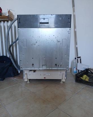 lavastoviglie  da incasso hotpoint ariston