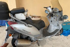 Kymko Grand Dynk 250