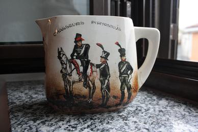 Brocca dipinta a mano "Chasseurs Piemontojs"