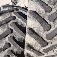 Coppia di pneumatici usati 480 70 34 Pirelli