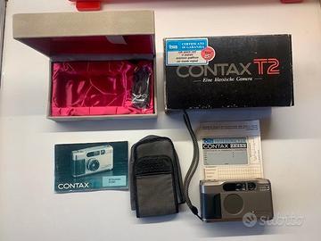 Contax T2 / Pellicola da 35 mm / Bandiera Italiana
