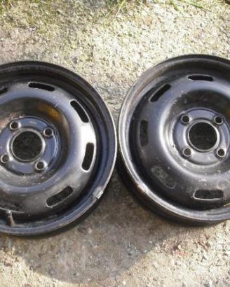 Cerchi in ferro Ford,Yaris e 2 pneumatici 13"