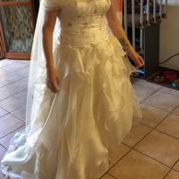 abito da sposa romantico e rock alta sartoria