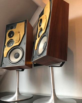 R.i.t.i.r.O  con valutazione stereo hi-fi vecchi