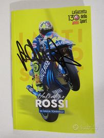Valentino Rossi autografo su libro della Gazzetta