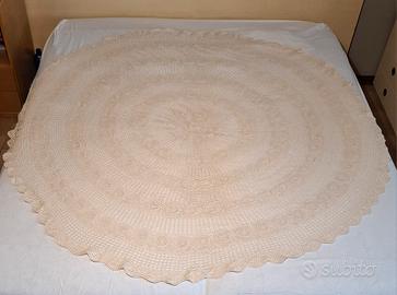 Splendida Tovaglia / Coperta Rotonda all'Uncinetto