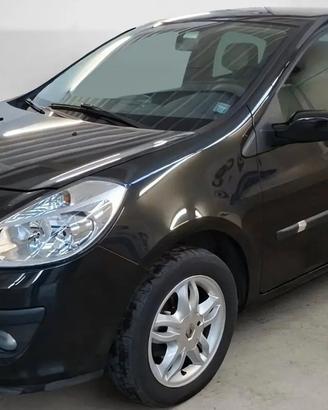 Renault Clio 1.2 16V 3 porte Le Iene