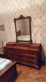Comò con specchio 