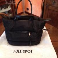 Borsa nera in piumino