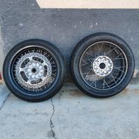 BMW hp2 enduro cerchi motard