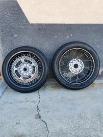 BMW hp2 enduro cerchi motard