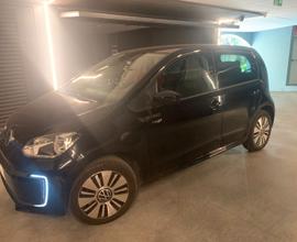 VOLKSWAGEN e-up - 2020